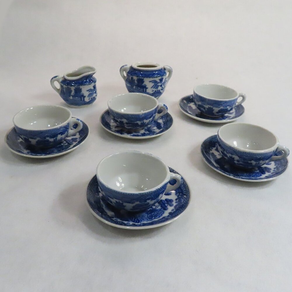 Blue Willow Children's Tea Cups, Sugar Bowl, Creamer, Luncheon Plates, Casserole